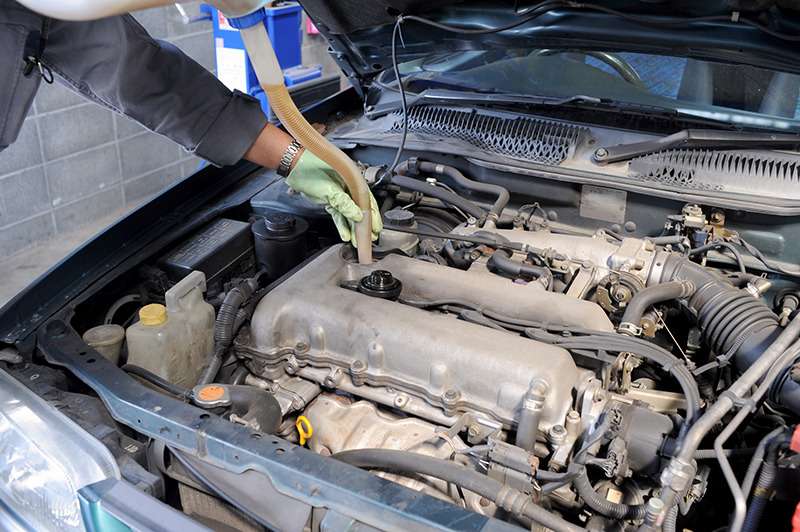 車検整備を行う専門工場も