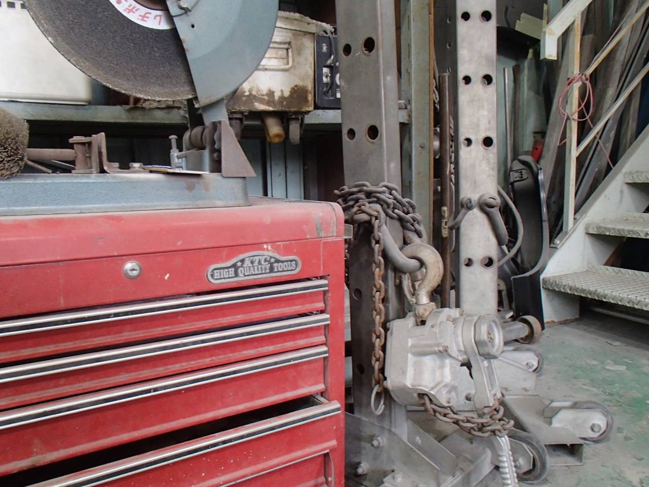 【アルバイト募集】車の板金作業員募集中です